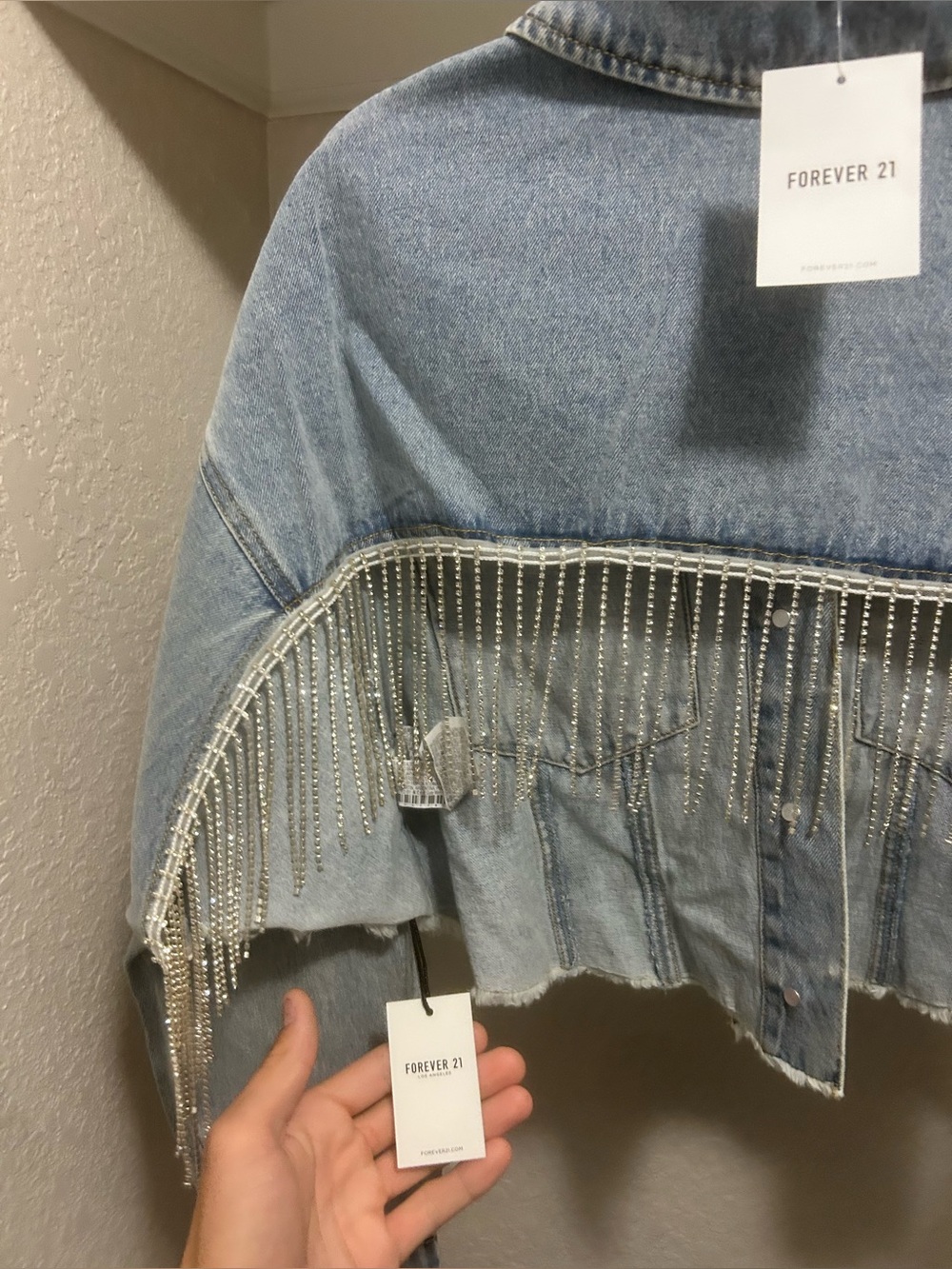 🩵💎Forever 21 cropped denim jacket w/ rhinestone fringe🩵💎
